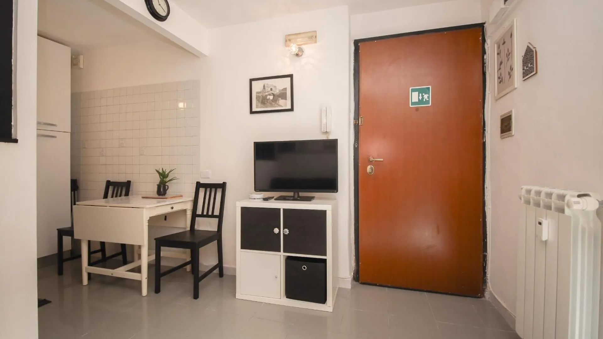 B Live By Ghor Apartment Rome Italy