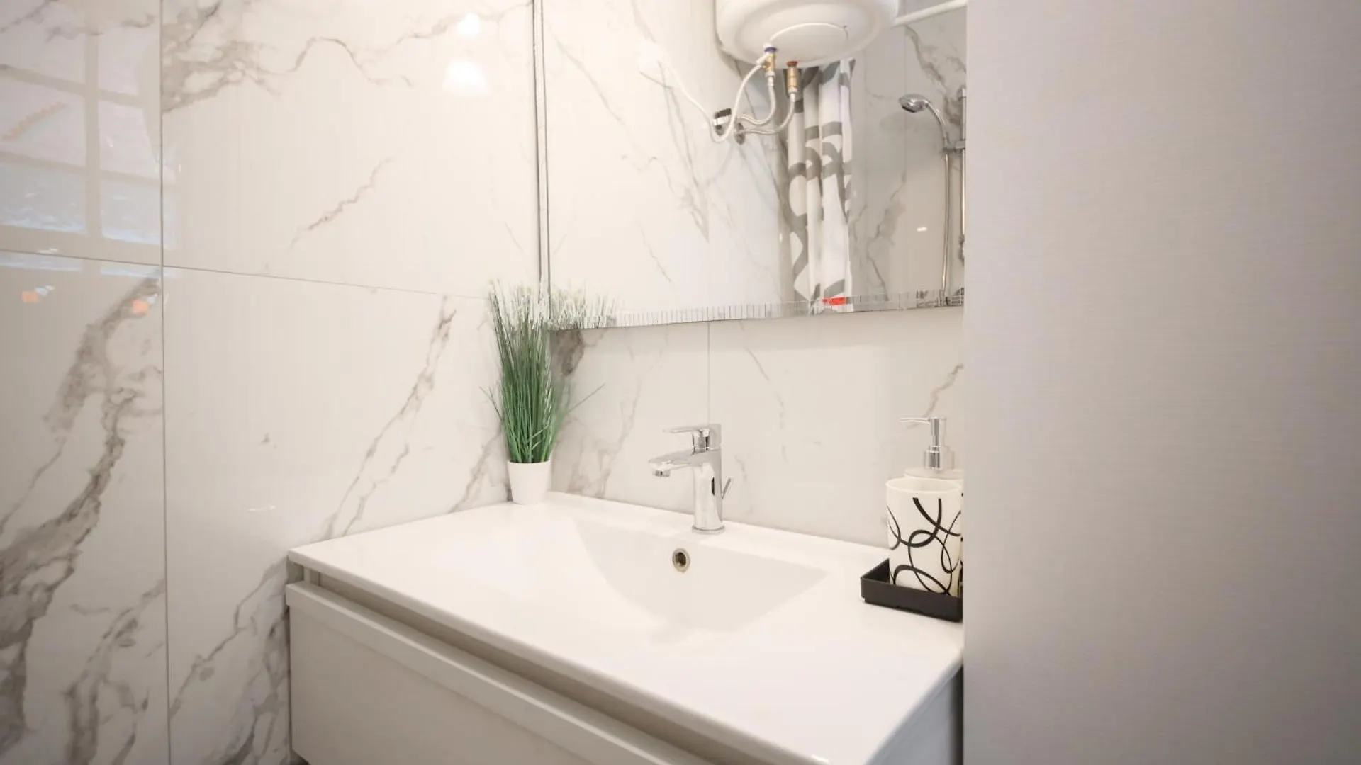 B Live By Ghor Apartment Rome
